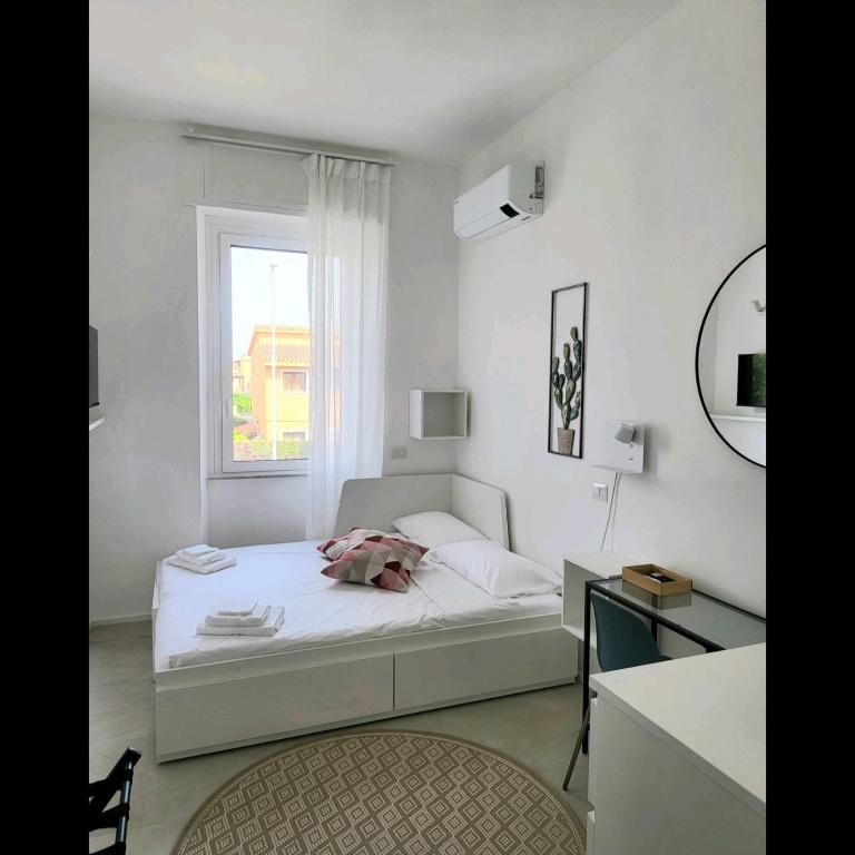 La Breeze - Two-Bedroom Deluxe Apartment with Balcony - 12