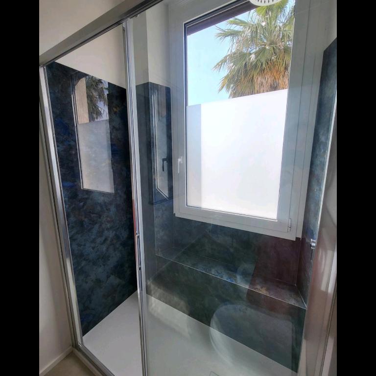 La Breeze - Two-Bedroom Deluxe Apartment with Balcony - 10