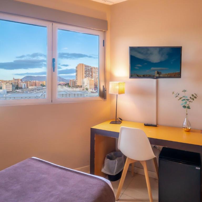 La City Estación - Double Room with Extra Bed - 8