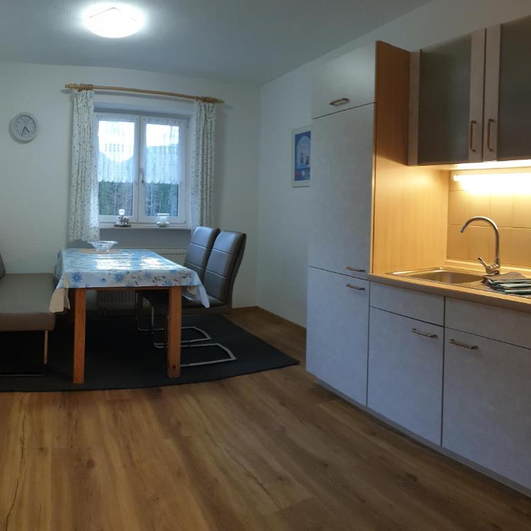 Ferienwohnung Hinterpommern - Chiemgaukarte - Apartment mit 1 Schlafzimmer - 5
