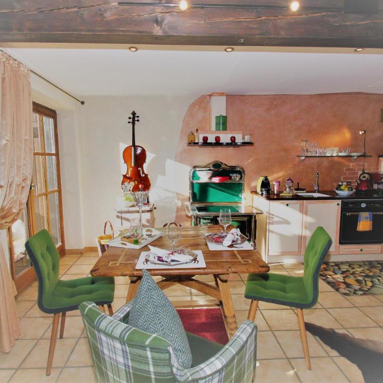 Romantische 5-Sterne- Ferienwohnungen - Apartment with Balcony - 7
