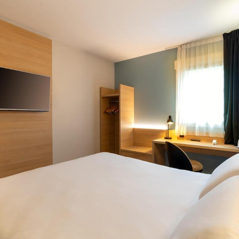 Best Western Bourgoin Jallieu - Chambre Lit Queen-Size Supérieure - Non-Fumeurs - 6