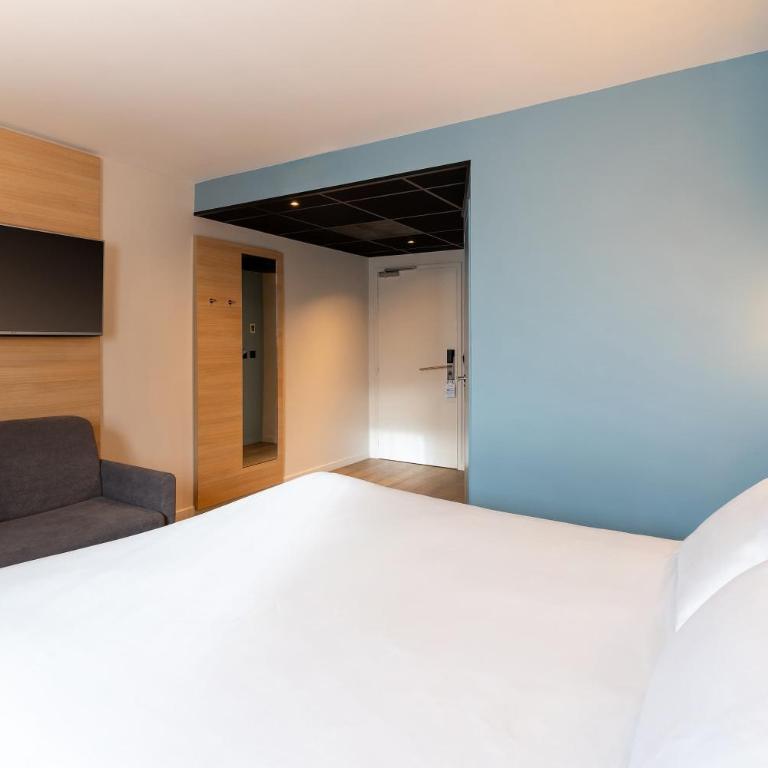 Best Western Bourgoin Jallieu - Chambre Lit Queen-Size Supérieure avec Canapé-Lit – Non-Fumeurs - 11