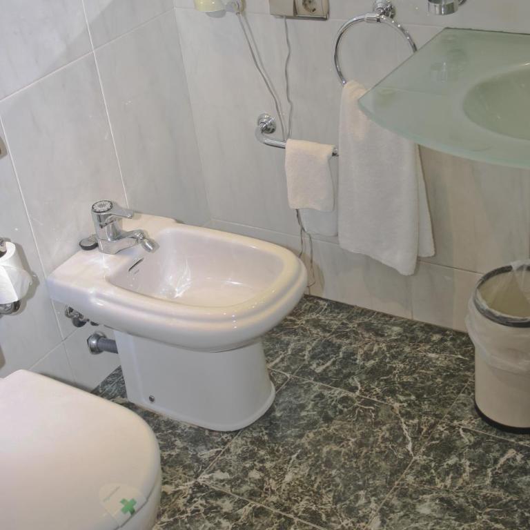 Hotel Abbot - Double or Twin Room - 4