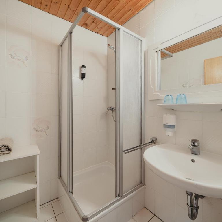 Hotel Semriacherhof - Doppelzimmer mit Balkon - 3