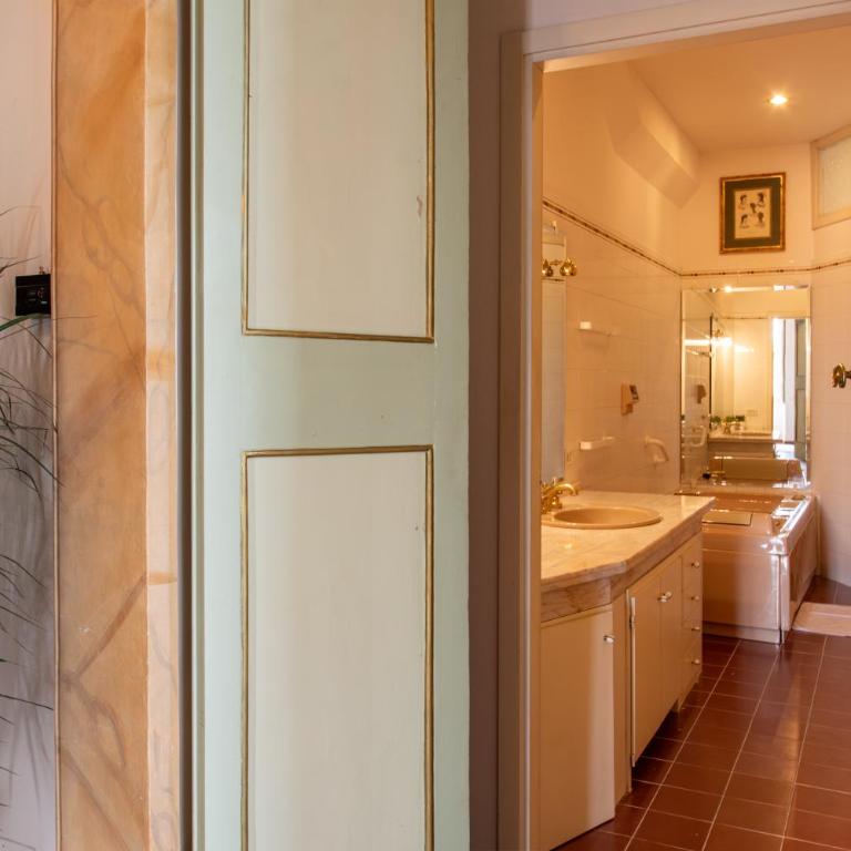 Imperial Suite - Palazzo Storico Affreschi del 1600 - Appartamento con 2 Camere da Letto - 10