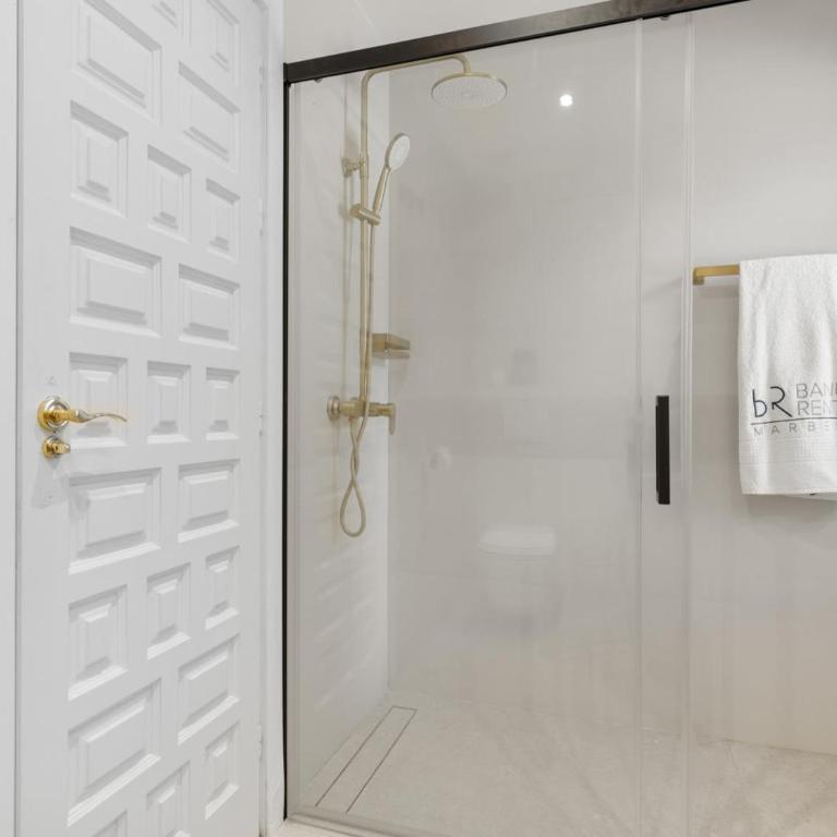 Villa Byron, private pool, walking distance to Puerto Banus - Casa Unifamiliar de 3 dormitorios - 37