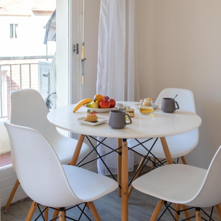 Studio Antibes 5min Train Station & Sea - AC & Balcony - Appartement 1 Chambre - 15