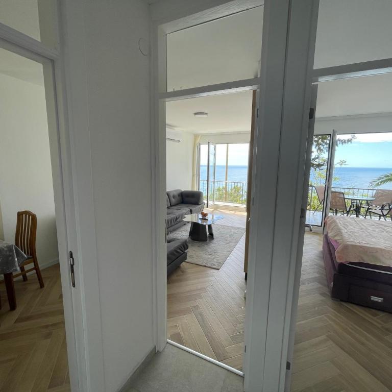 Pine forest apartment - One-Bedroom Apartment - 8