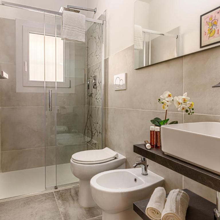 GIGI HOUSE [appartamento PIAZZA MAZZINI] 300m dal mare - Appartamento Deluxe con 2 Camere da Letto - 4