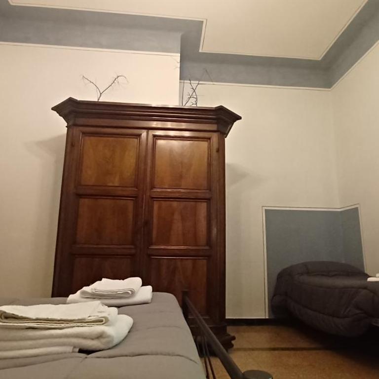 Home Sweet Home 3 - Affittacamere Lucca - Camera Quadrupla con Bagno in Comune - 12