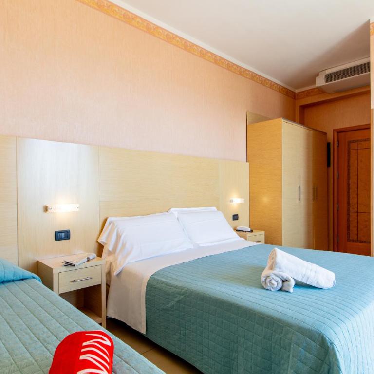 Hotel Metropole - Camera Tripla Superior con Vista Mare - 6