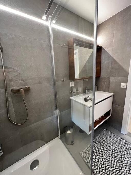 Valère II - appartement de 3,5 pièces de standing - Apartment mit 2 Schlafzimmern - 23
