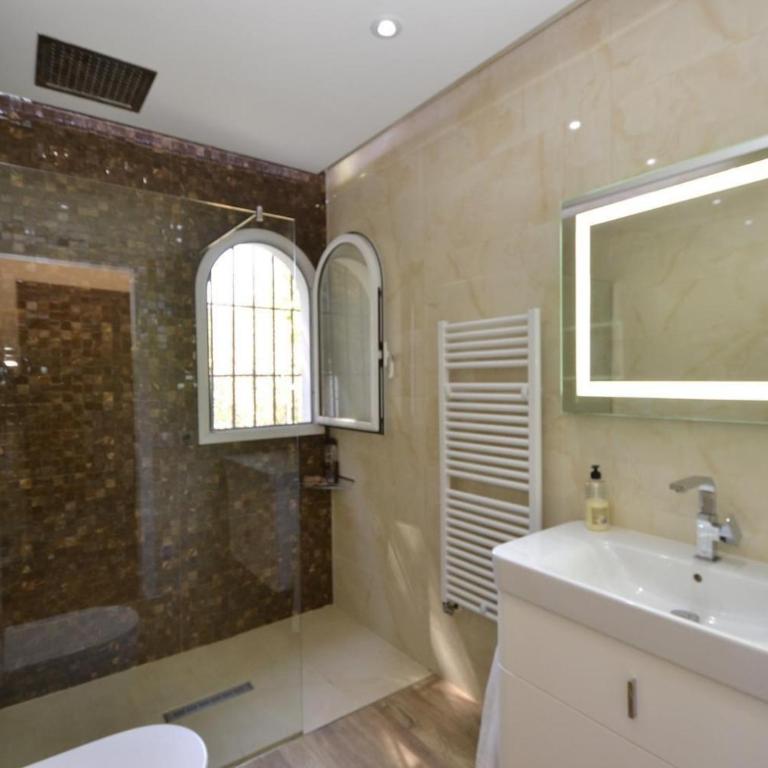 Magnifique villa tout confort à Javea - Villa - 65