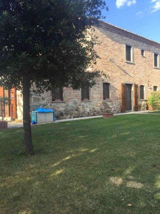 Tuscan country house for 6 people, ideally located - Three-Bedroom House - 8