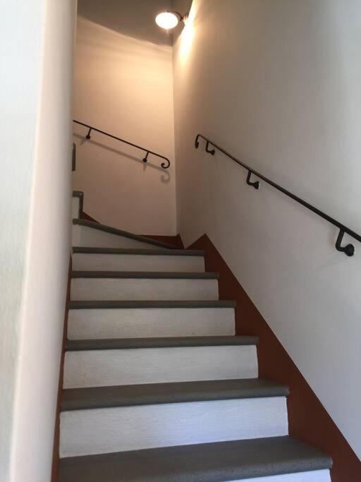 Tuscan country house for 6 people, ideally located - Three-Bedroom House - 9