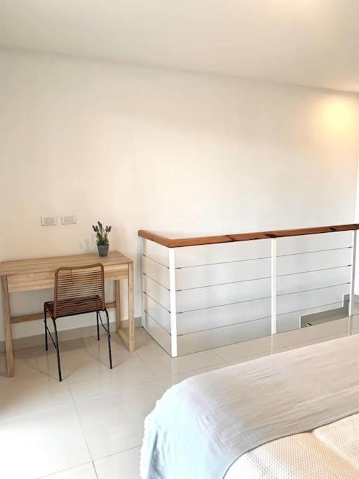 Duplex con cochera gratuita, gimnasio y jacuzzi - Apartamento de 1 dormitorio - 17