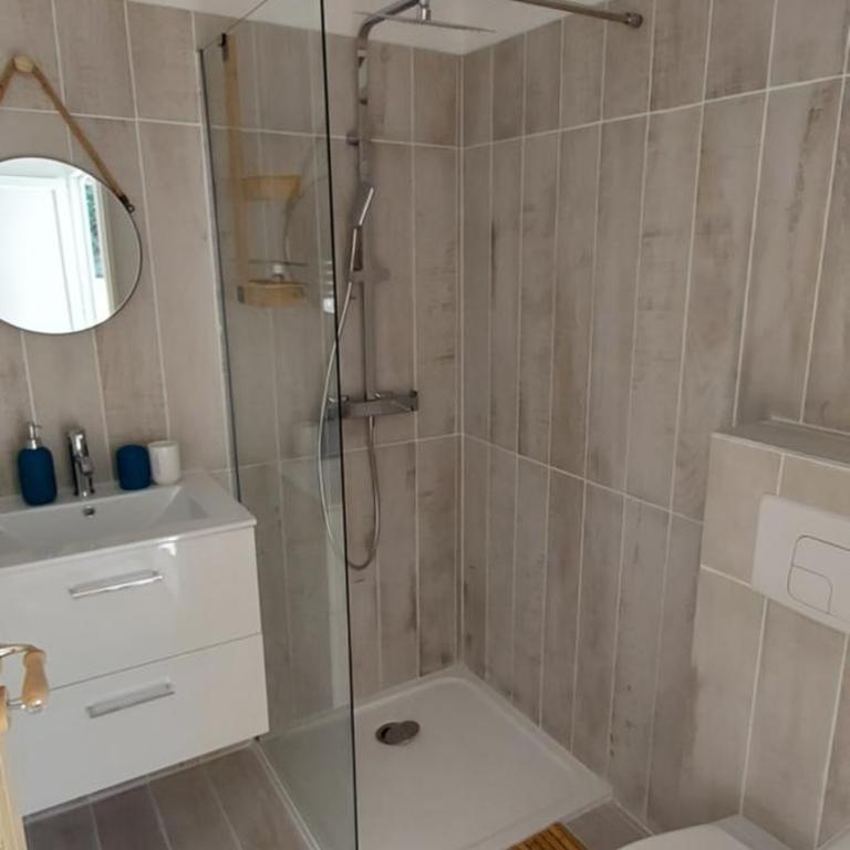 Chambres d'hôtes Un Eté Sans Fin à 50 m de la plage à Canet plage - Double Room with Garden View - 6