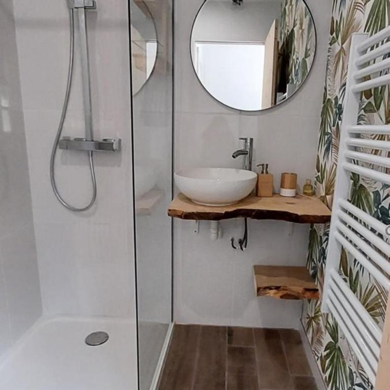 Chambres d'hôtes Un Eté Sans Fin à 50 m de la plage à Canet plage - Double Room with Garden View - 1