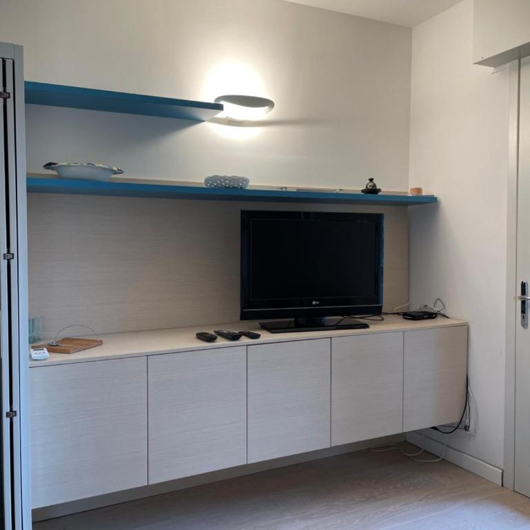 Lovely apartment in Lignano Sabbiadoro & parking - One-Bedroom Apartment - 2