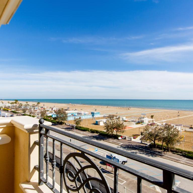 Hotel Metropole - Camera Superior Matrimoniale/Doppia con Letti Singoli con Vista Mare - 4