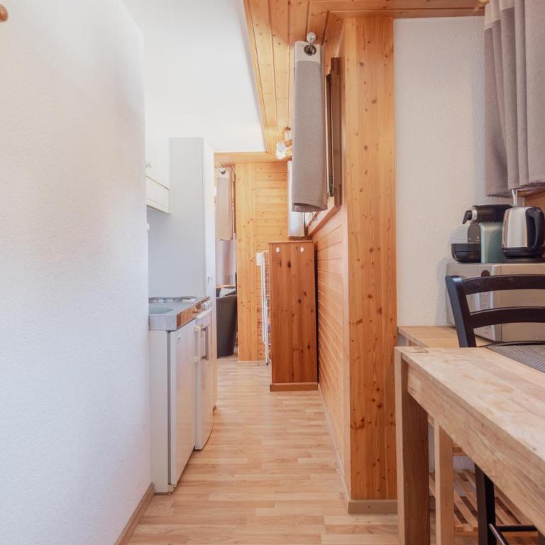 Studio dans le plus beau village de Suisse - Apartment mit 1 Schlafzimmer - 12