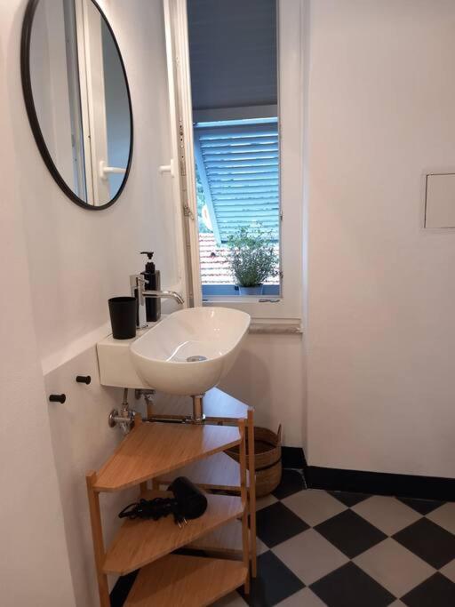 Oldoini Apartment - La Spezia, near Cinque Terre - One-Bedroom Apartment - 14