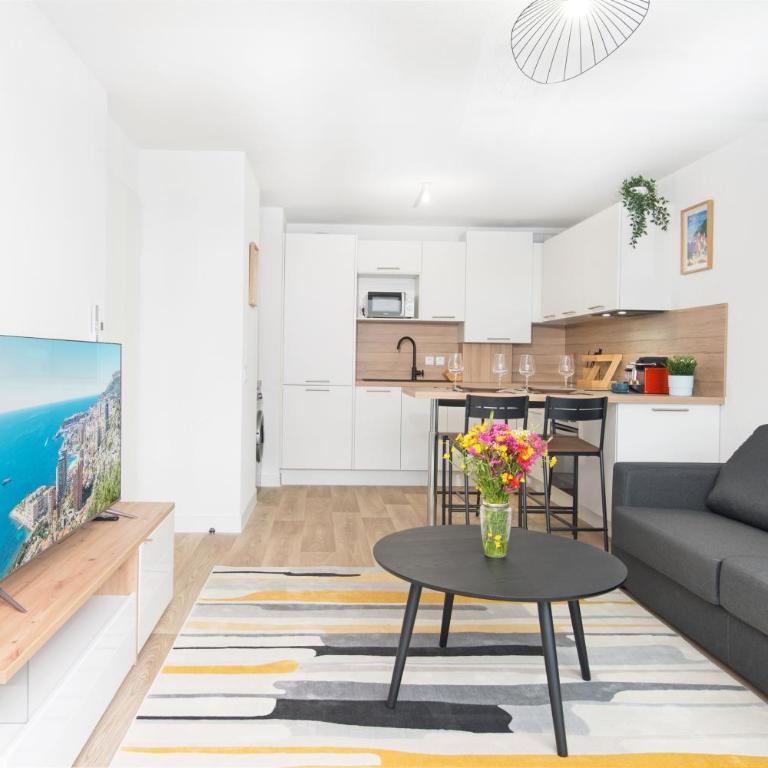 BOUIN - Frontière Monaco - Luxueux 2 pièces refait à neuf - Appartement 1 Chambre - 3