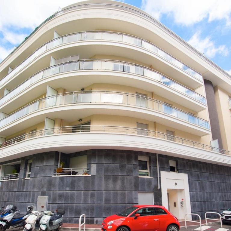 BOUIN - Frontière Monaco - Luxueux 2 pièces refait à neuf - Appartement 1 Chambre - 6