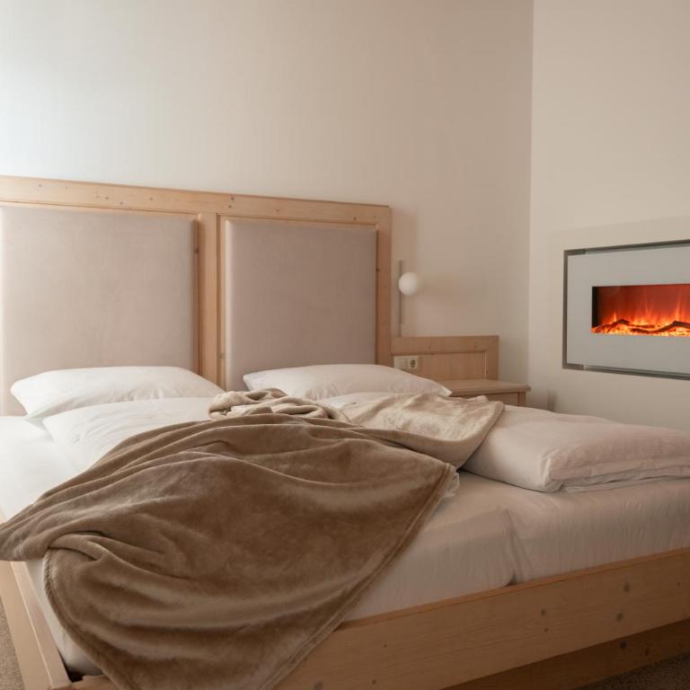 das zellersee - Deluxe Double Room with Balcony/Terrace and Electric Fireplace - 3