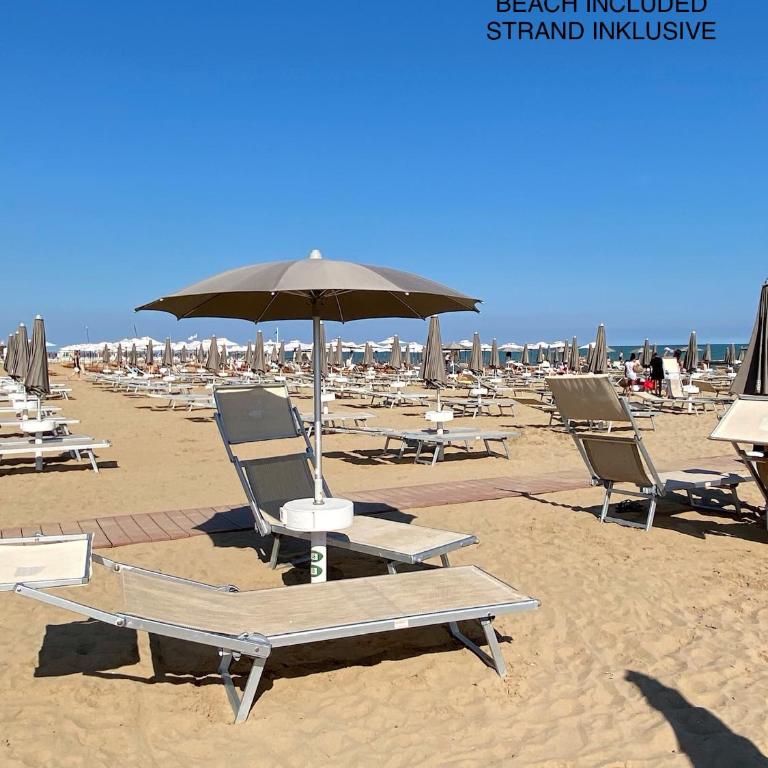 Beach Palace with small swimming pool, private beach, parking - Appartamento con 2 Camere da Letto - 36
