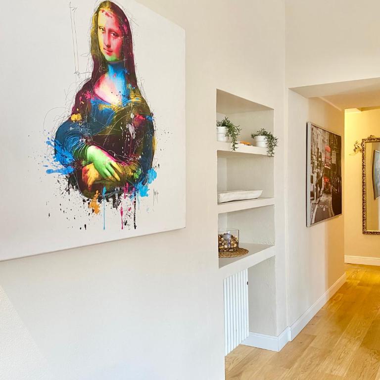 Vincent's artwork - Two-Bedroom Apartment - 4