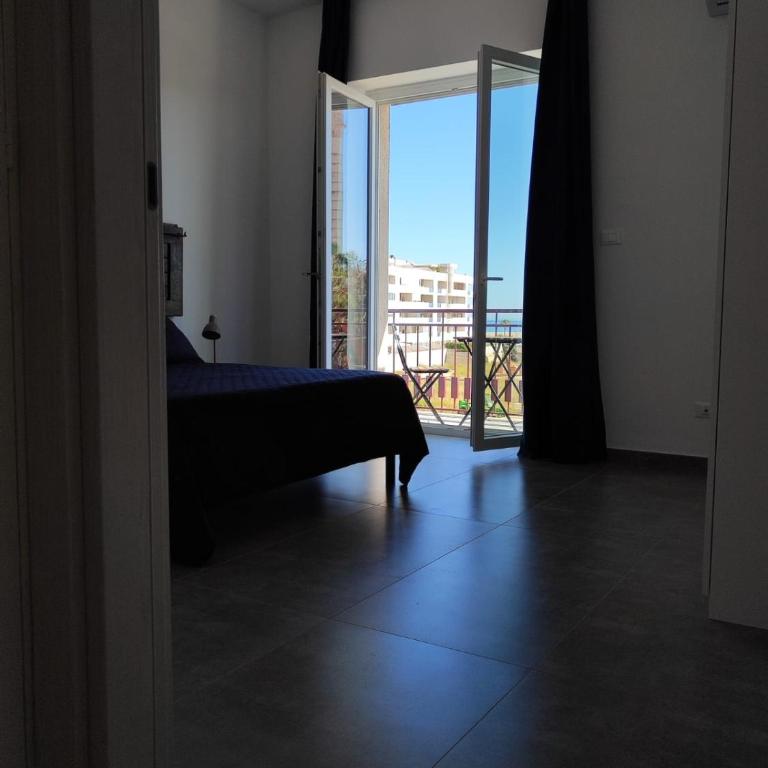 Pearl House - Two-Bedroom Apartment - 28