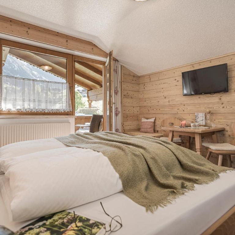 Brückenhof - Doppelzimmer mit Bergblick - 8