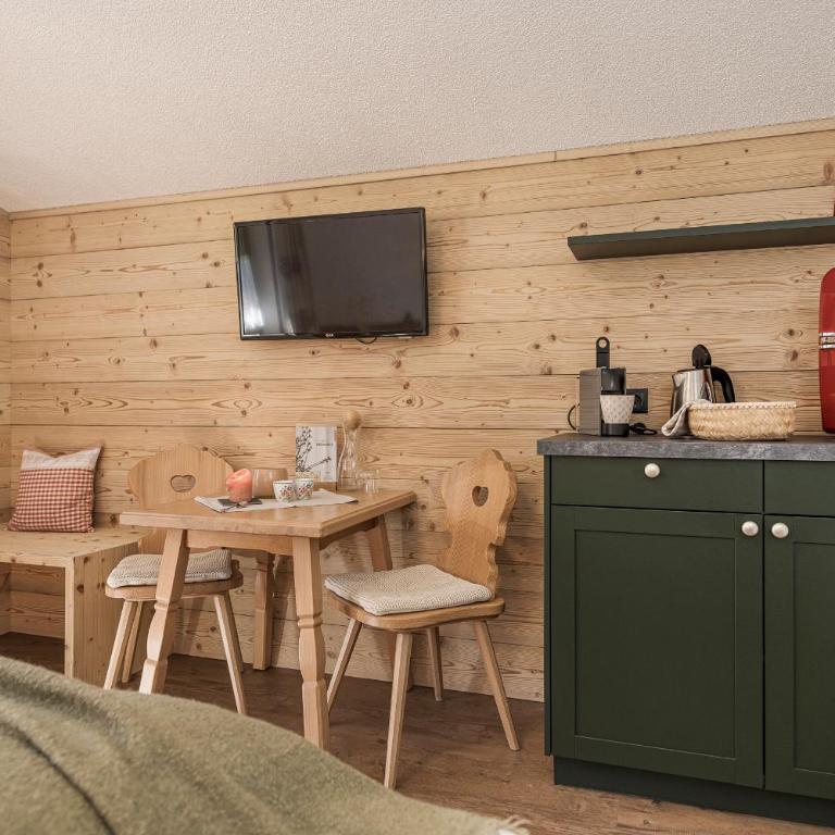 Brückenhof - Doppelzimmer mit Bergblick - 12