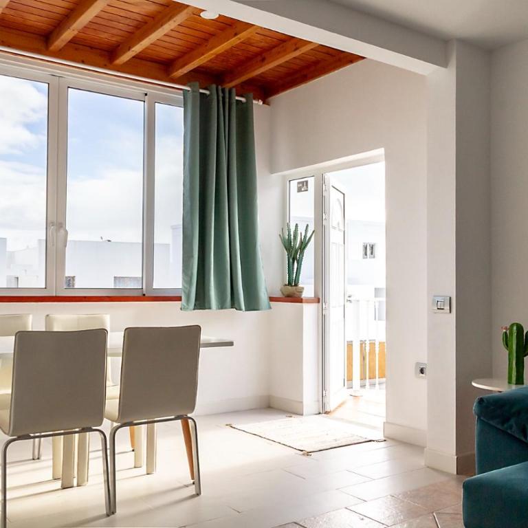 Puerto del Carmen Las caracolas Acogedor espacioso y luminoso apartamento cerca del mar - Apartamento con vistas al mar - 3