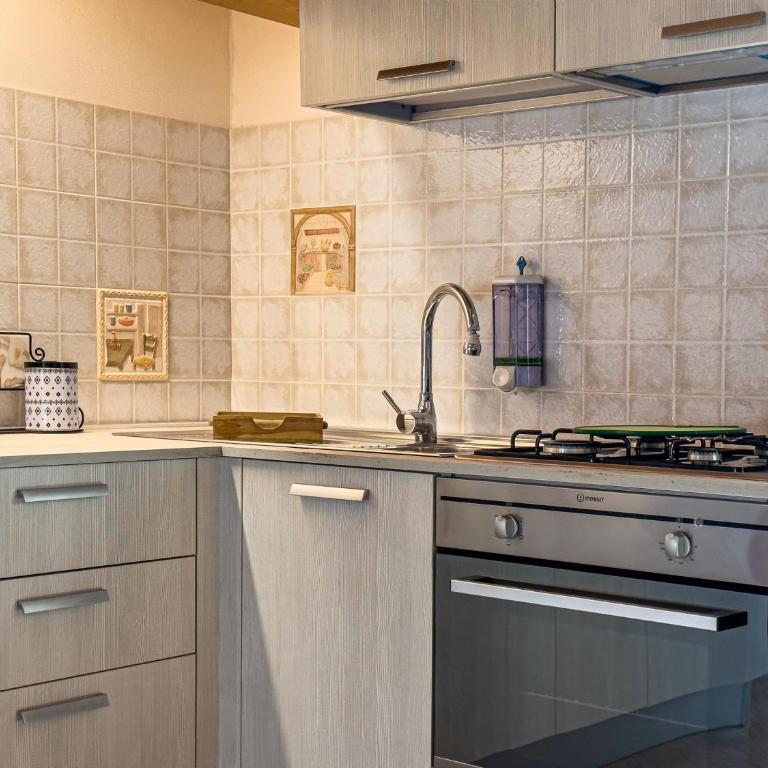 Villa Donata Fontane Bianche - Penthouse Apartment - 32