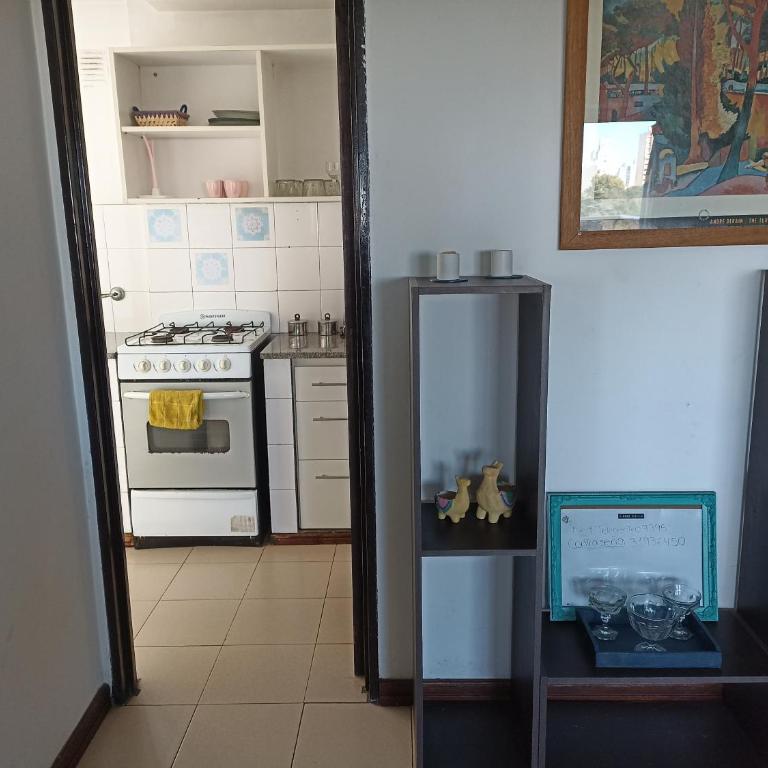 Departamento Plaza Moreno con balcón - Apartamento con balcón - 12