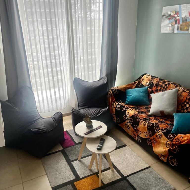 Casa Pucalan Pichilemu - Three-Bedroom House - 4