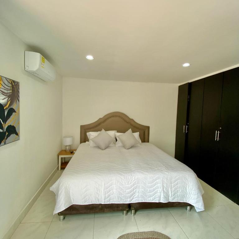 Casa Jardin - Three-Bedroom Apartment - 22