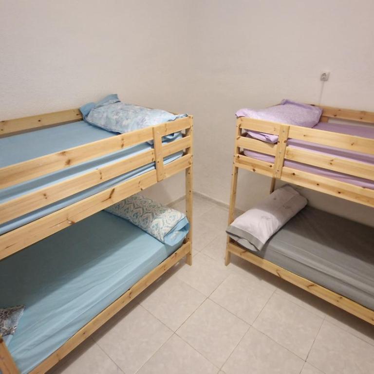 Historic Malaga Centro Rooms - Bed in 4-Bed Mixed Dormitory Room - 1