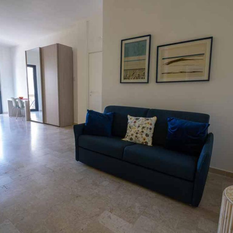 B&B Il Sorriso - Deluxe Double Room with Extra Bed - 10