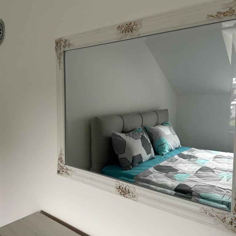 Apartment Holiday - Apartman sa 2 Spavaće Sobe i Balkonom - 24