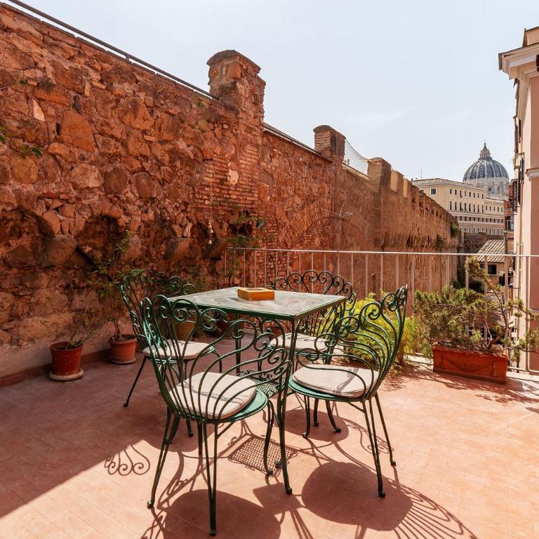 2 BR Flat with Vatican Terrace - Apartment mit 2 Schlafzimmern - 1