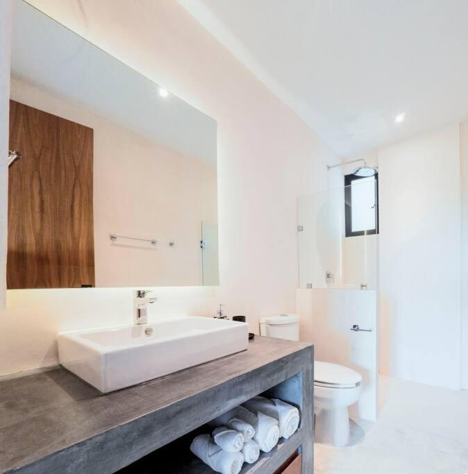 Amazing and central new condo 2 bedroom La Veleta - Apartamento de 2 dormitorios - 11