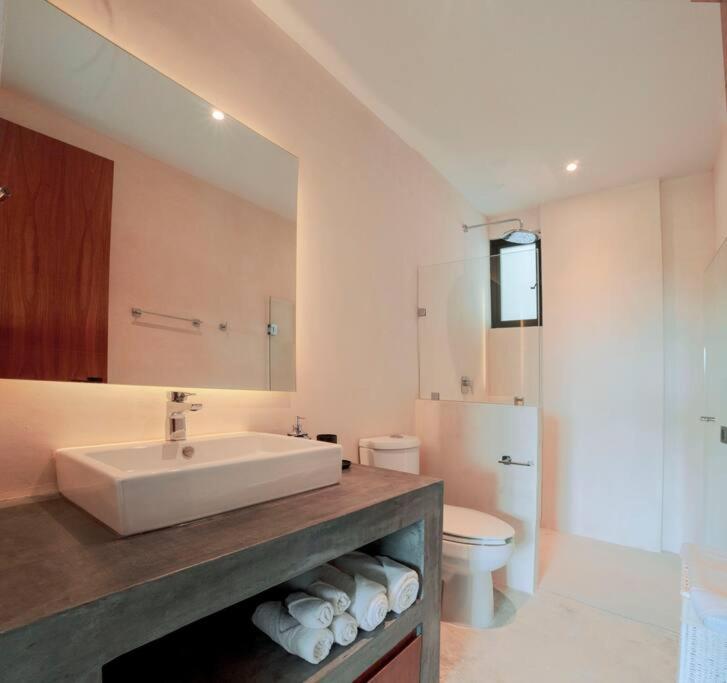 Amazing and central new condo 2 bedroom La Veleta - Apartamento de 2 dormitorios - 29