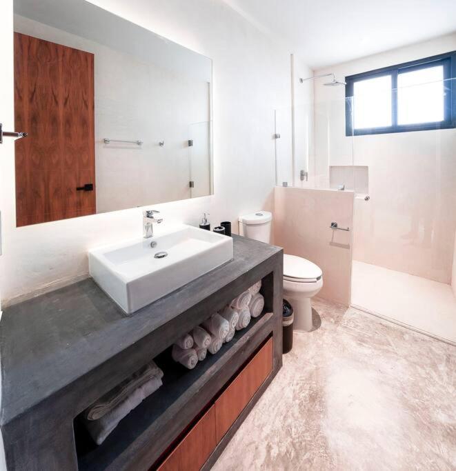 Amazing and central new condo 2 bedroom La Veleta - Apartamento de 2 dormitorios - 34