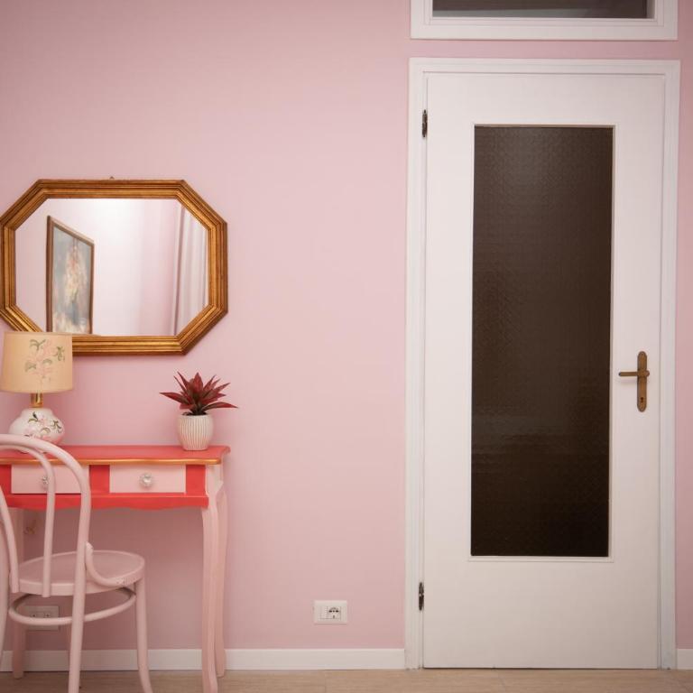West Park Suite With Parking by Holiday Solutions - Two-Bedroom Apartment - 20