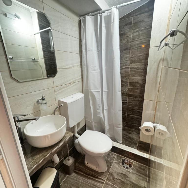 Guesthouse Vila Tamburic - Triple Room - 7