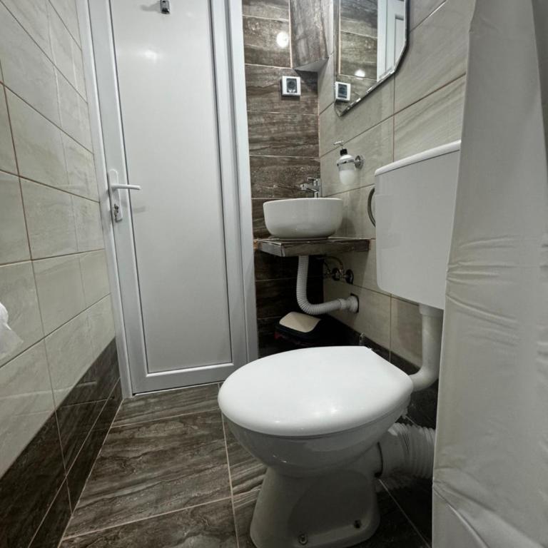Guesthouse Vila Tamburic - Triple Room - 6